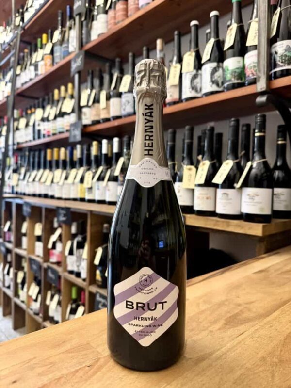 Taste-hungary-wine-shop-hernyak-brut-pezsgo Taste-hungary-wine-shop-hernyak-brut-pezsgo
